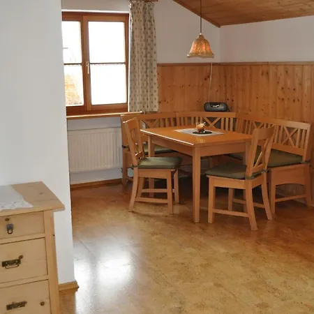 Haus Eckwiesen דירה